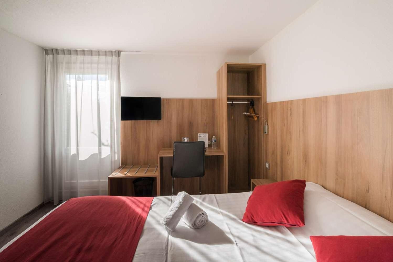 Brit Hotel Plaisance A9/A61 Narbonne Bagian luar foto