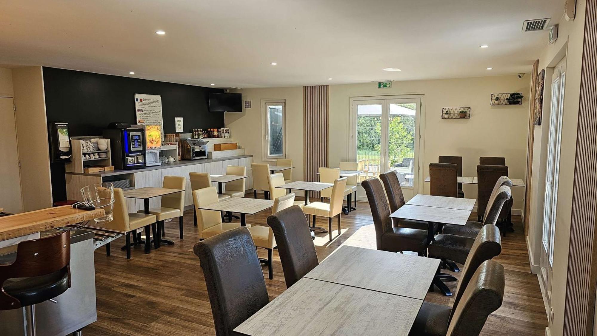 Brit Hotel Plaisance A9/A61 Narbonne Bagian luar foto