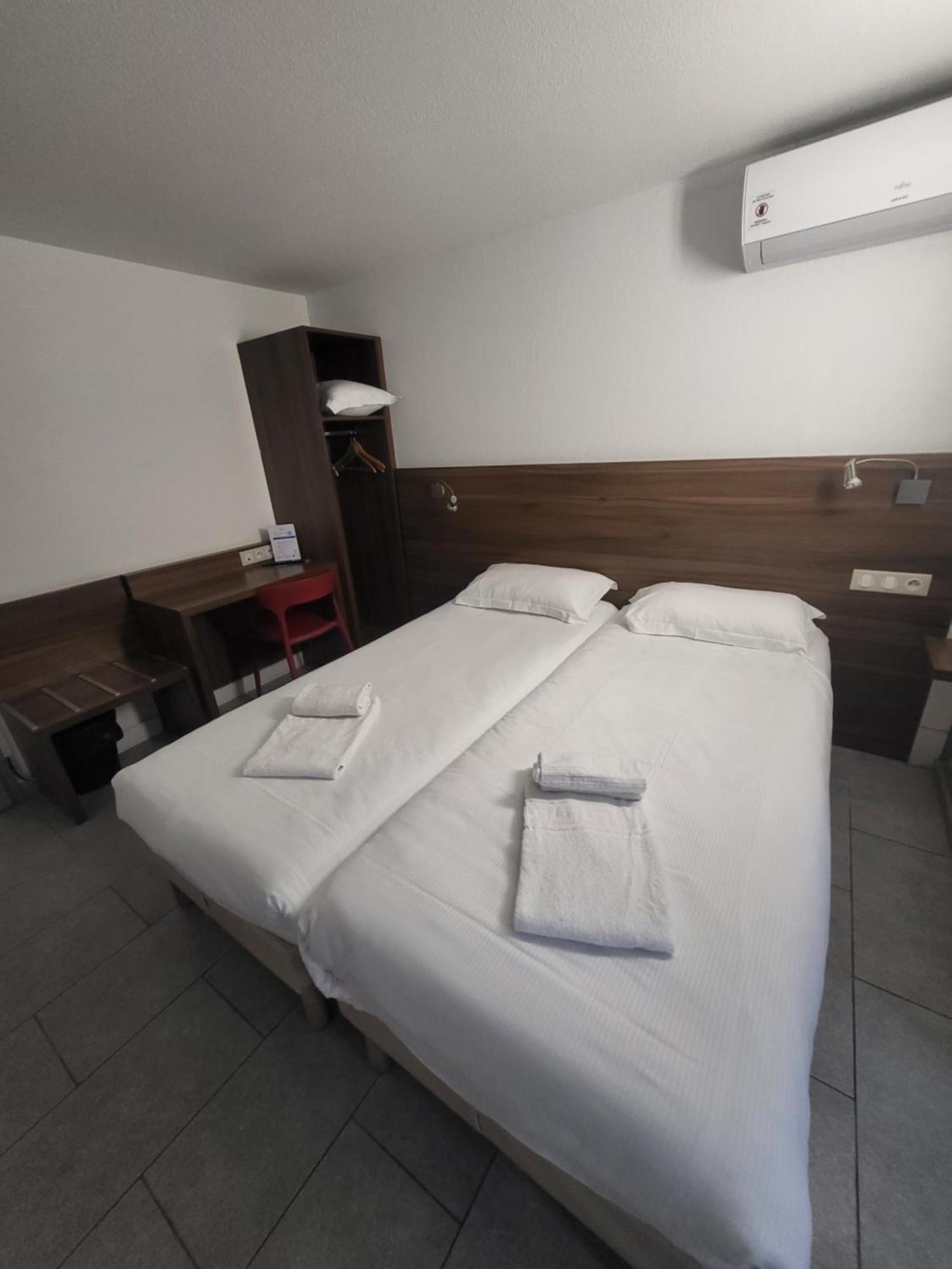 Brit Hotel Plaisance A9/A61 Narbonne Bagian luar foto