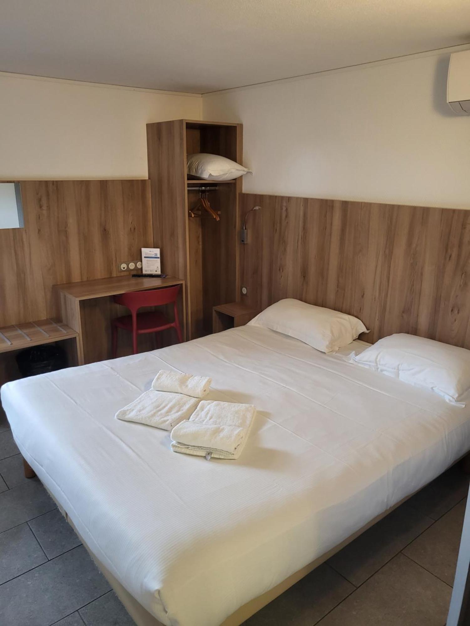 Brit Hotel Plaisance A9/A61 Narbonne Bagian luar foto