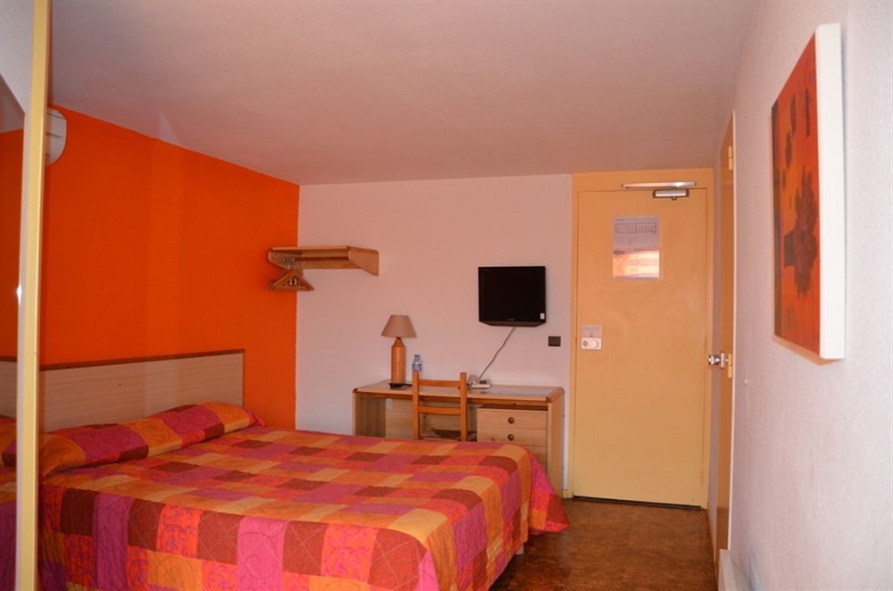 Brit Hotel Plaisance A9/A61 Narbonne Bagian luar foto