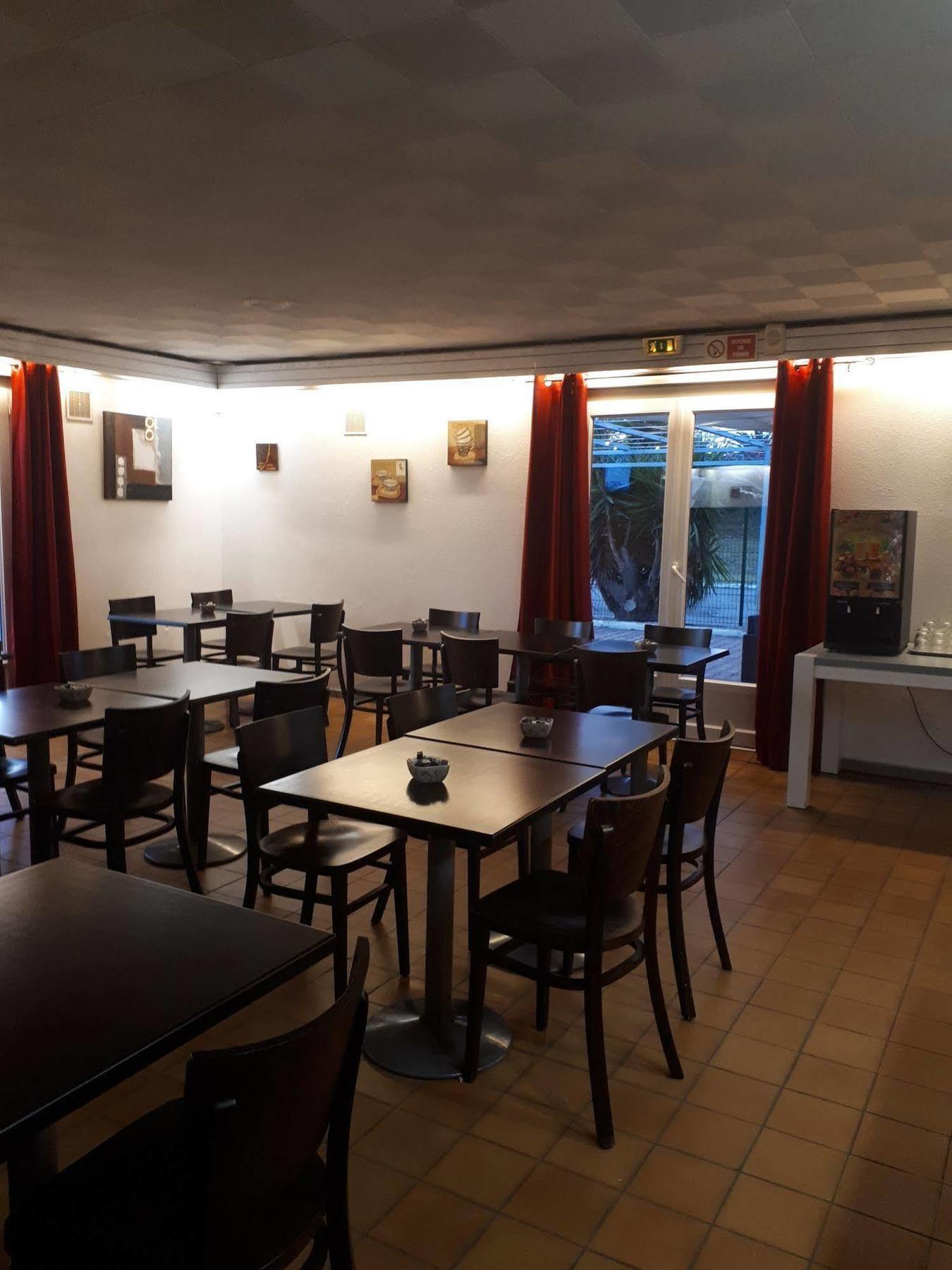 Brit Hotel Plaisance A9/A61 Narbonne Bagian luar foto